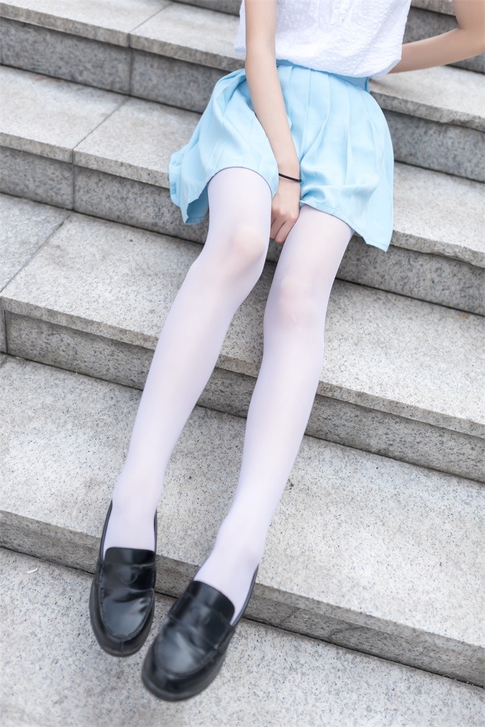 风之领域精品写真@No.028 蓝短裙的白丝解解 [50P/181MB]插图1