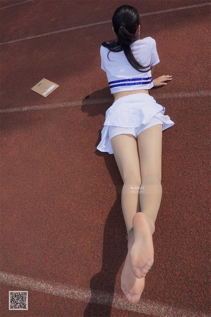 妖精视觉@NO.008 甜甜 娇柔体育场肉丝 [73P/68.3MB]插图1