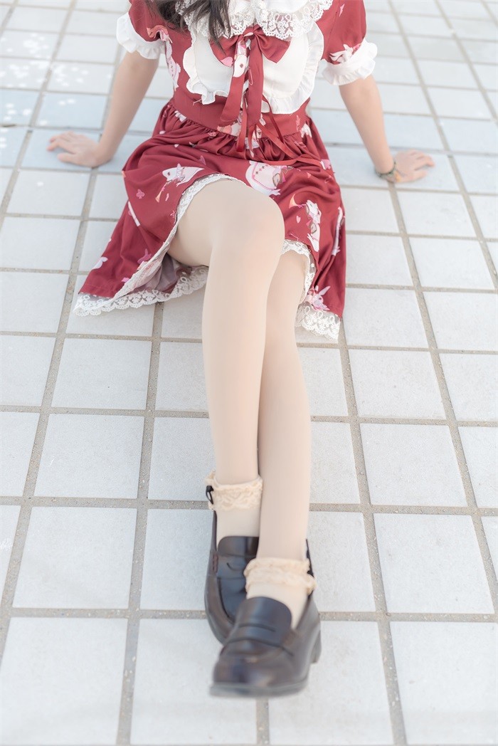 风之领域精品写真@No.154 街道上的红裙肉丝女孩 [47P/135MB]插图1