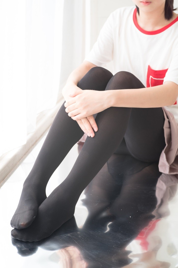 森萝财团精品@R15系列-029 [78P/417MB]插图