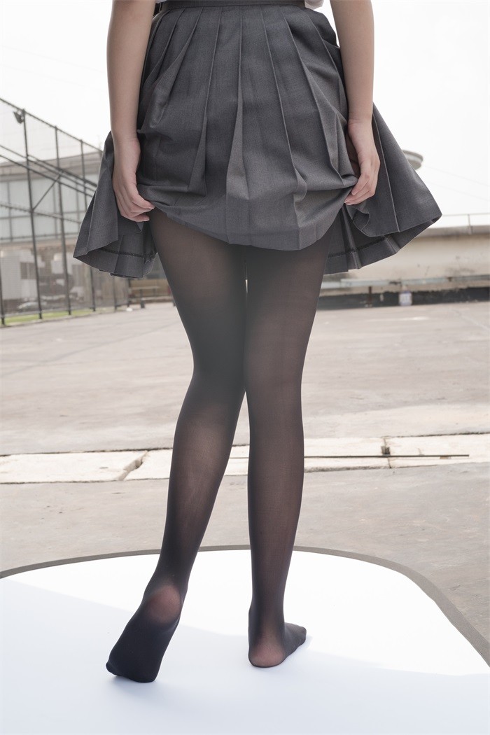 森萝财团精品@R15系列-031 [95P/511MB]插图1