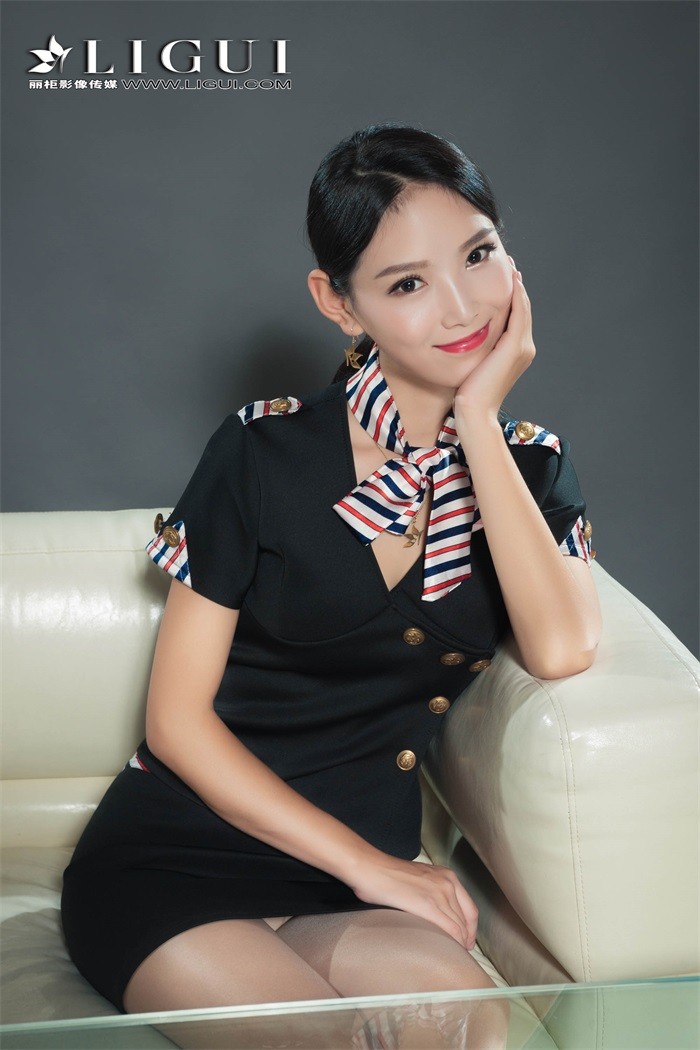 [Ligui丽柜] 2018.10.22 私人空姐服务 Model 赵维拉 [53P/23.2MB]插图2