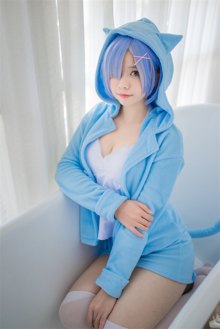 微博红人@小野妹字w 浴缸里的蓝色精灵 [22P/145MB]插图