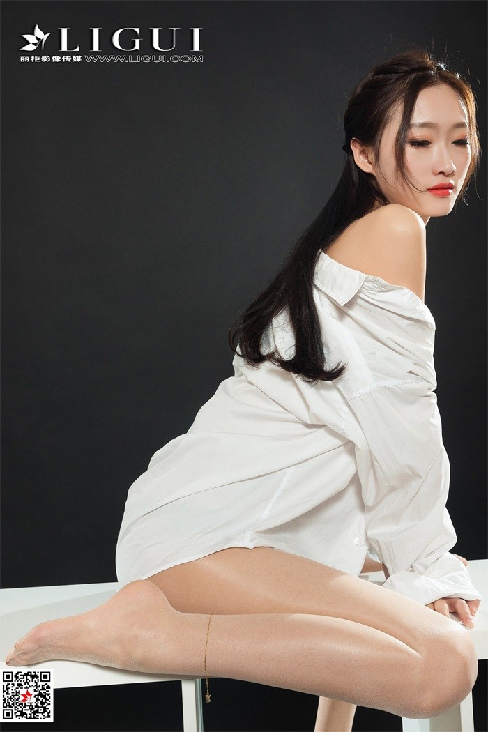 [Ligui丽柜] 2018.12.06 香肩 Model 王炜炜 [72P/85.4MB]插图1
