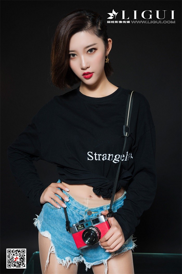 [Ligui丽柜] 2018.12.08 闺蜜 Model 筱筱 [65P/85.2MB]插图1
