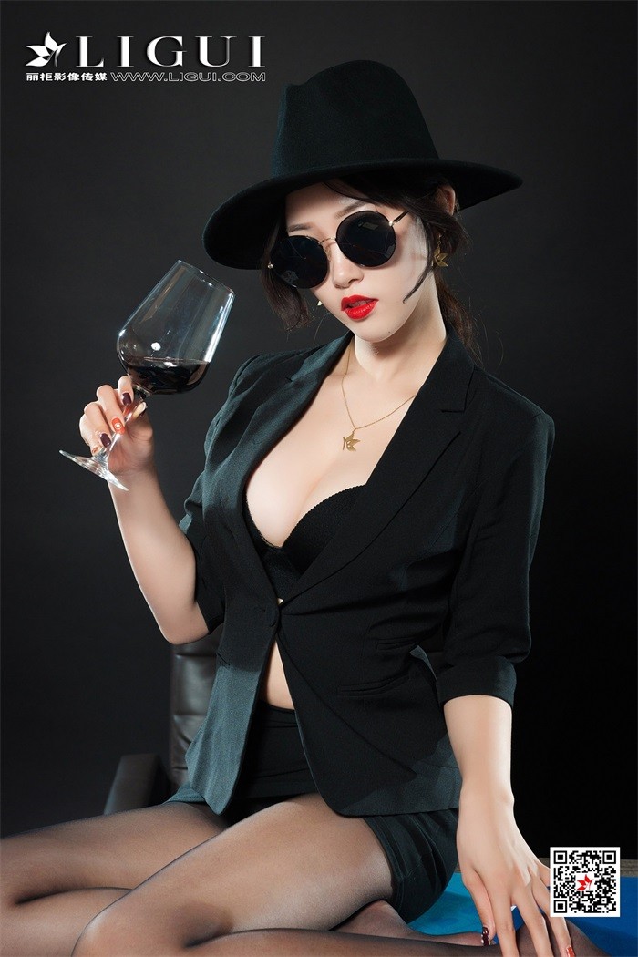 [Ligui丽柜] 2018.11.19 黑色系女特工Model 筱筱 [55P/74.4MB]插图2