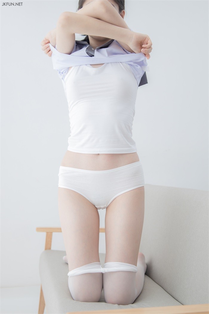 森萝财团精品写真@JKFUN-018 15D超薄白丝 R16 小青 [108P/1V/2.1G]插图