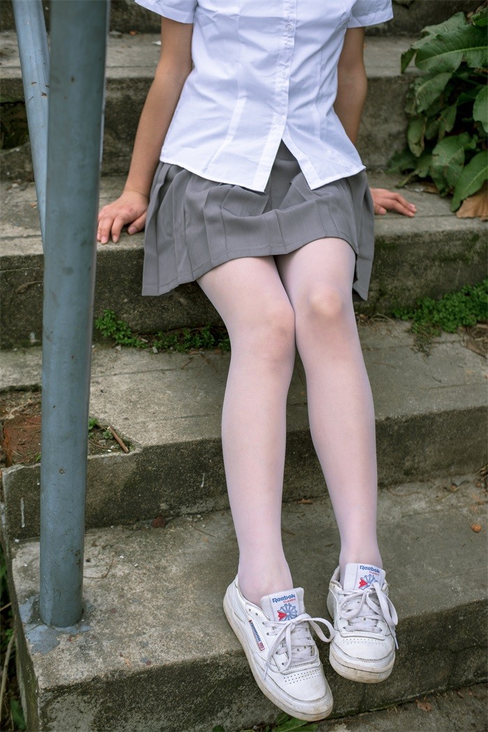 森萝财团精品写真@BETA-014 白丝户外海边[85P/946MB]插图1