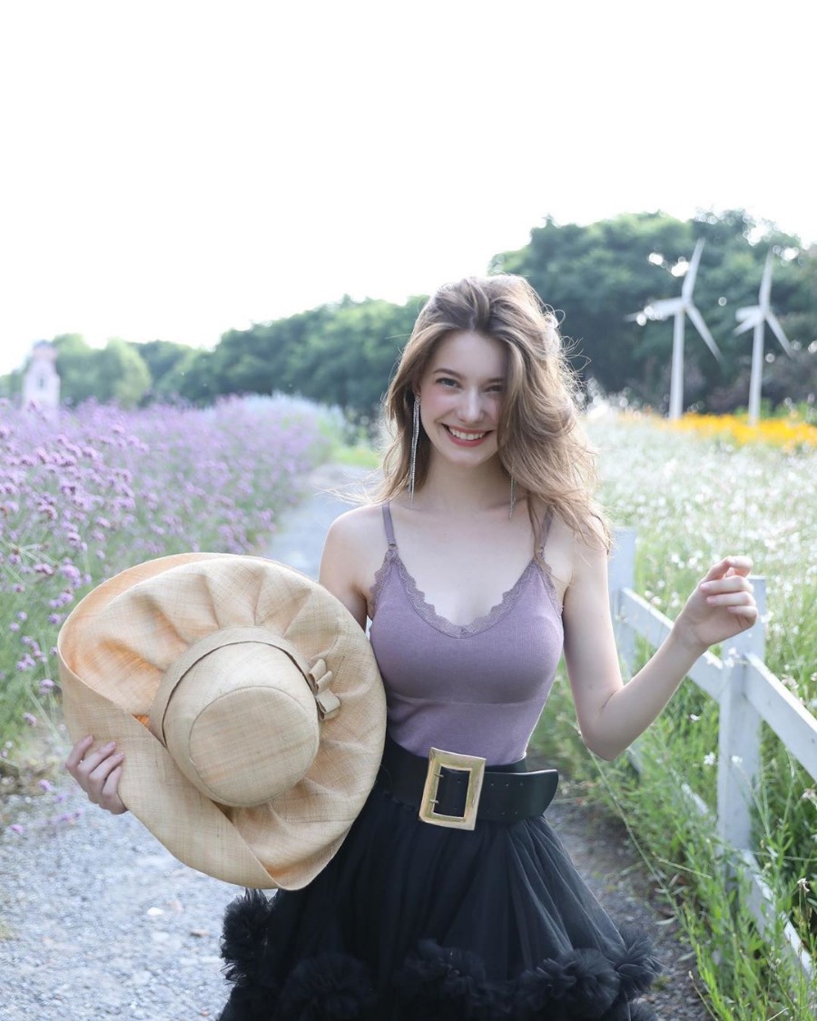 真仙女下凡!四国混血镁钕《Anastasia Cebulska》梦幻颜值惊呆网友!插图5 真仙女下凡!四国混血镁钕《Anastasia Cebulska》梦幻颜值惊呆网友!插图5