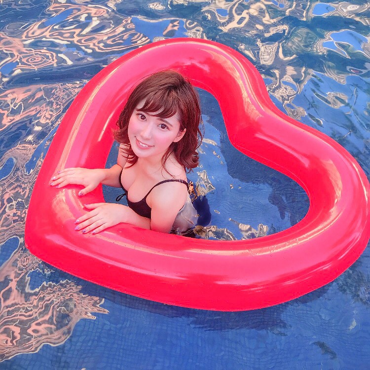 日本武藏大学校花《伊藤奈月》,娇小萌颜搭肉肉欧派超犯规!插图8 日本武藏大学校花《伊藤奈月》,娇小萌颜搭肉肉欧派超犯规!插图8