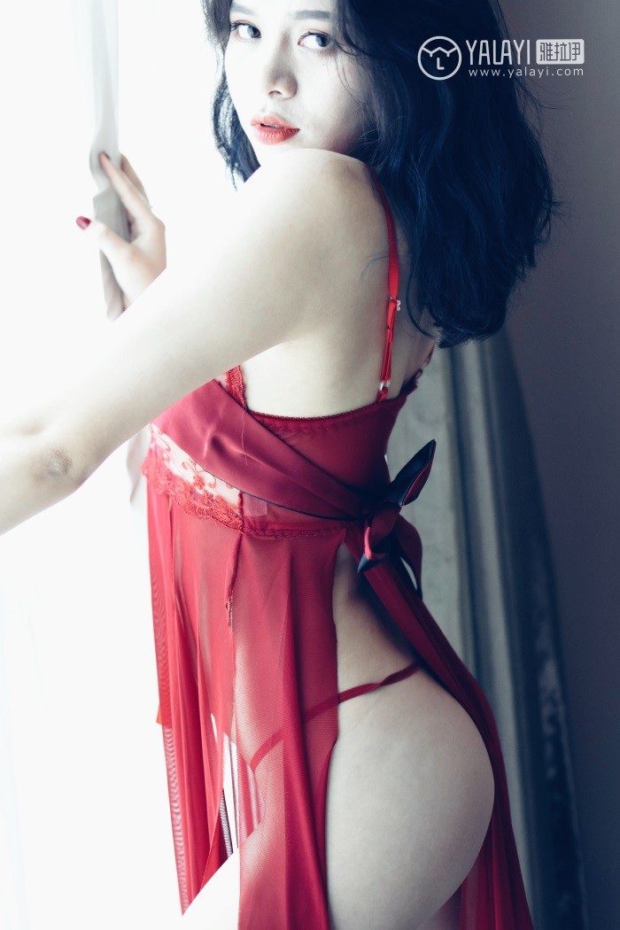 [YALAYI雅拉伊] 2018.11.03 No.014 心蕊的红色睡袍 米心蕊 [41P/242MB]插图1