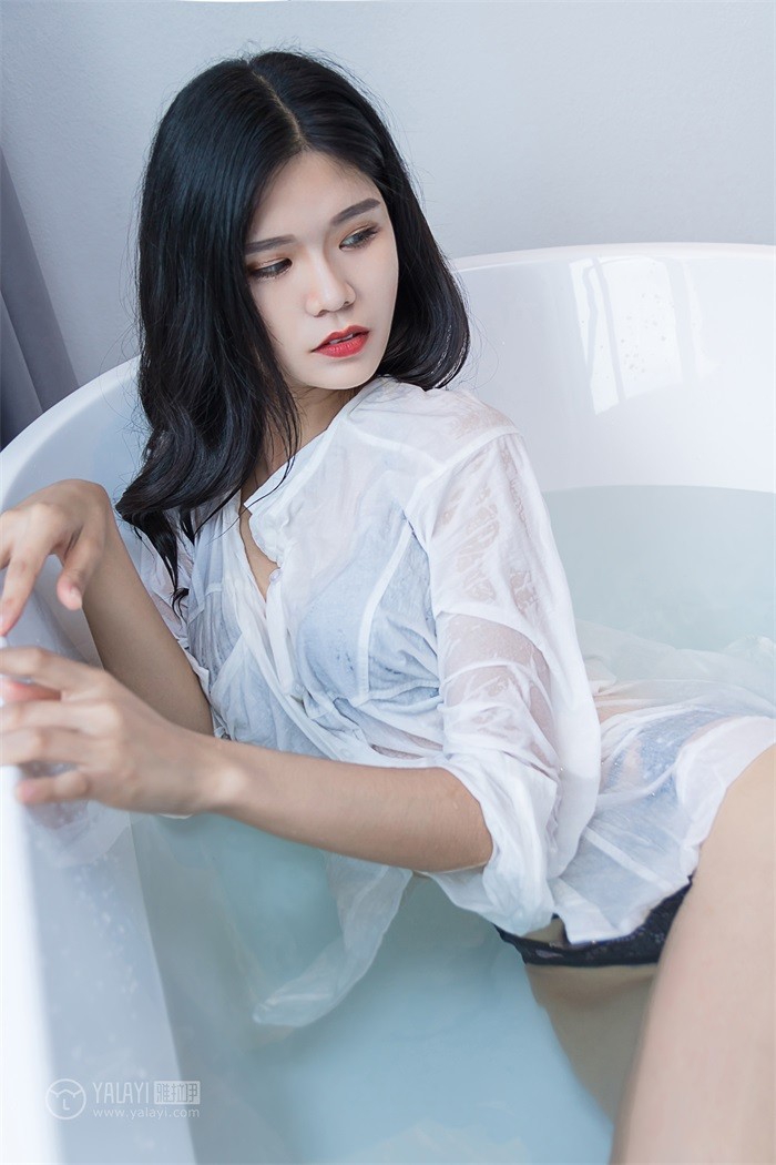 [YALAYI雅拉伊] 2018.11.30 No.134 嬉水浴室 小灰 [43P/355MB]插图1