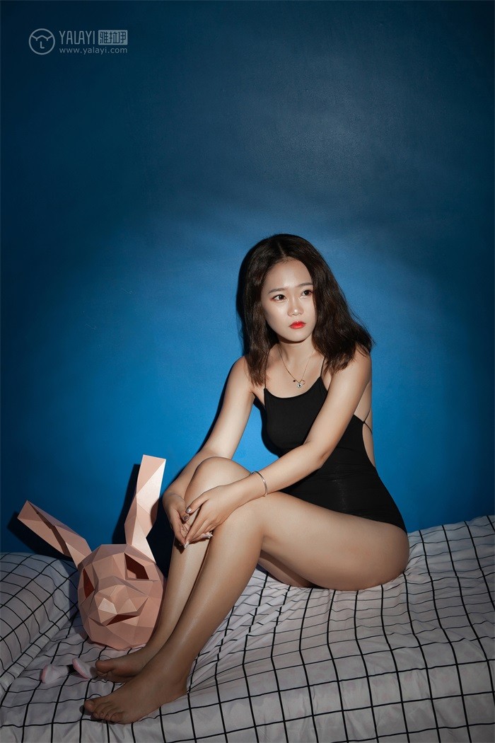 [YALAYI雅拉伊] 2019.02.24 No.100 暗房 李晗 [41P/312MB]插图2