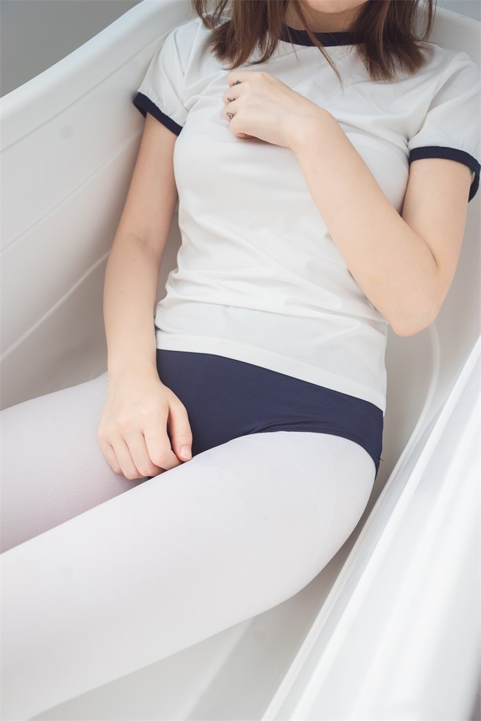 森萝财团精品写真@BETA-031-X-D3F 白丝浴缸 [48P/1V/410MB]插图1