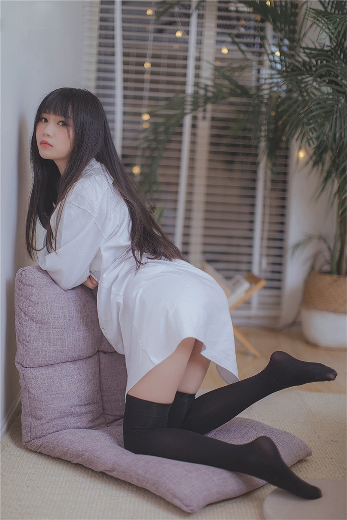 风之领域精品写真@No.081 长发的黑丝俏皮XUE妹 [42P/208MB]插图2