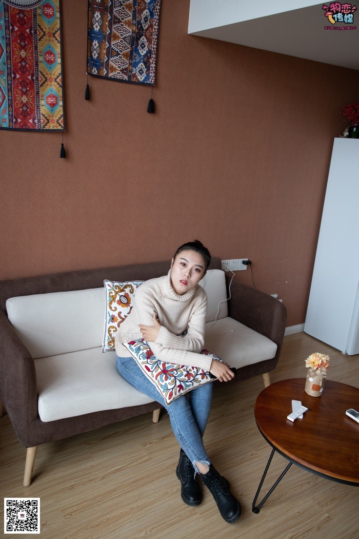 勿恋传媒 No.087 刘心-可爱丸子头，可爱棉袜 [116P/1V/0.99GB]插图2