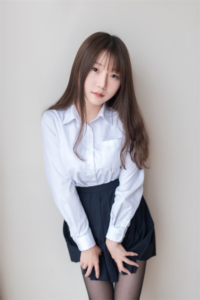 风之领域精品写真@No.048 姓感黑丝女女教师 [45P/197MB]插图