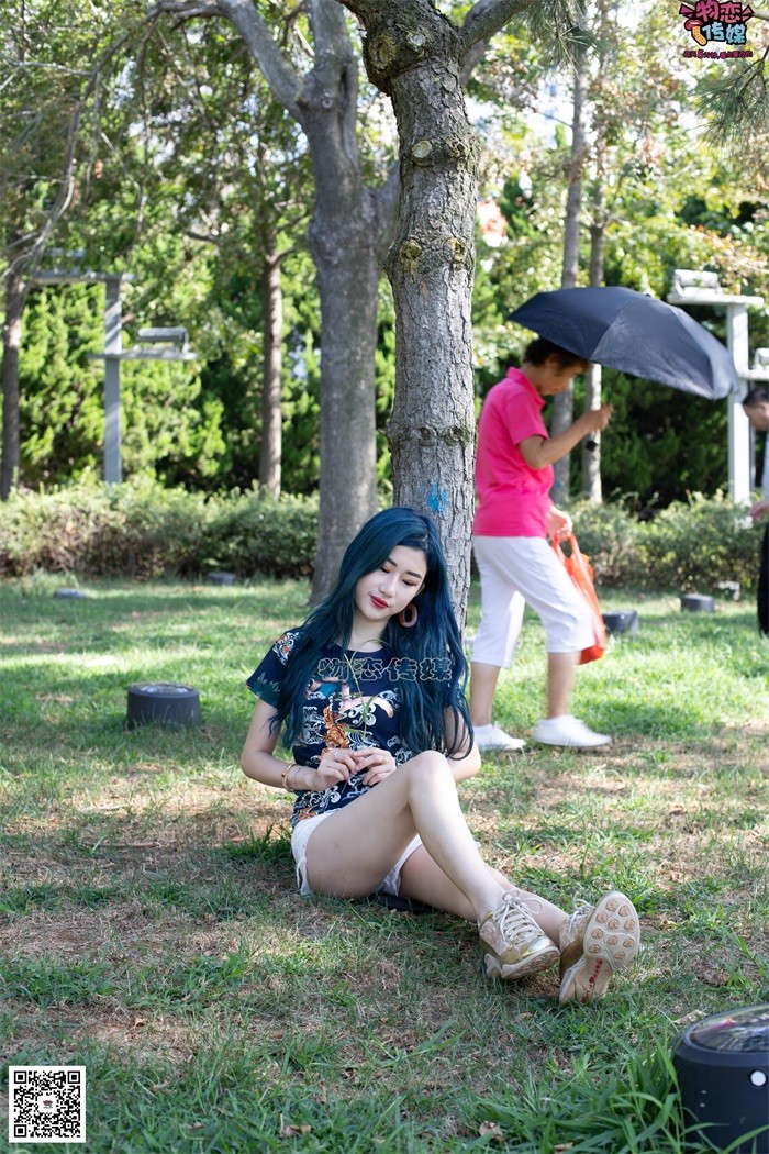 勿恋传媒 No.057 摇滚重金属,狂野的温柔,纯情的安踏白棉袜 [190P/1V/1.42GB]插图1