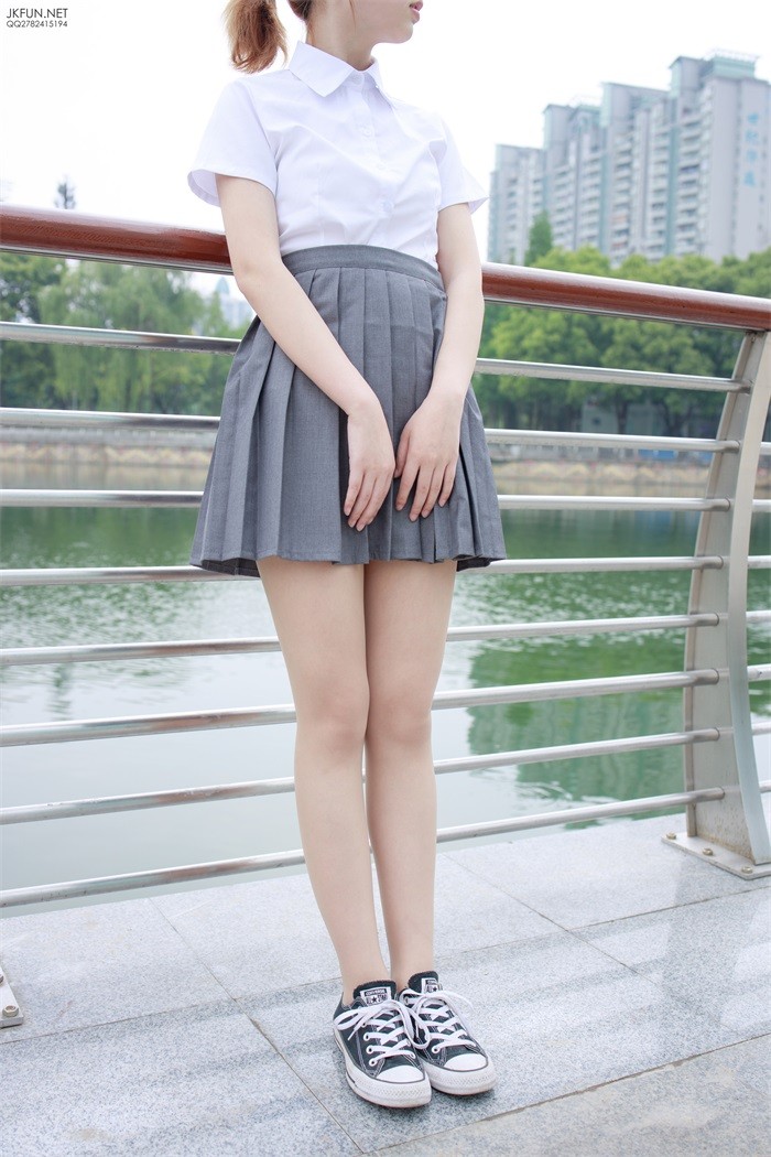 森萝财团精品写真@JKFUN-005 卉子 10D肉丝 [116P/1V/2.59GB]插图2