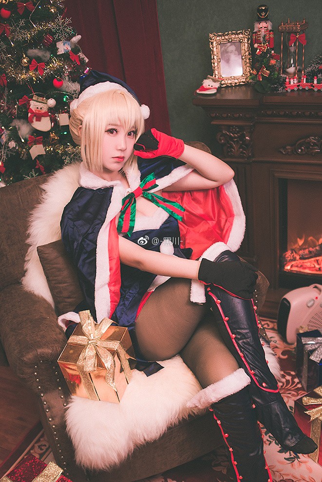 逆天颜值Coser「黑川」呆萌模样让粉丝瞬间恋爱了！插图4