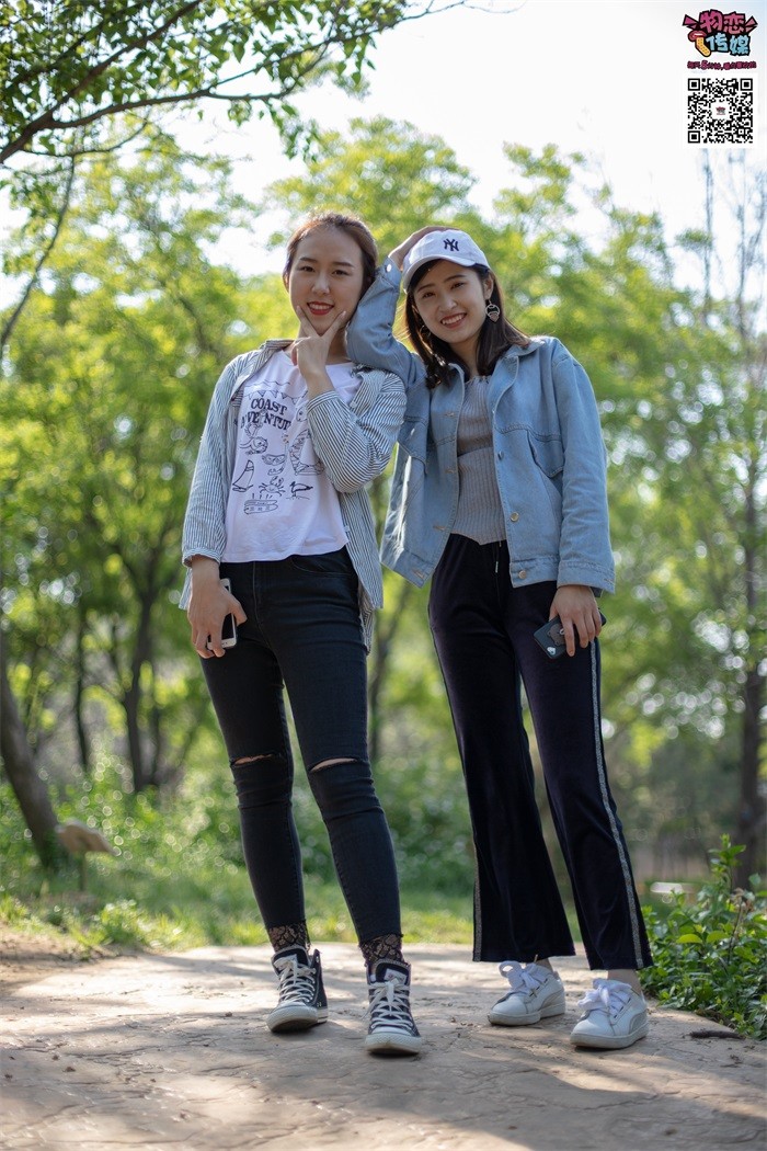 勿恋传媒 No.010 纯纯的林荫闺蜜情，纯纯的鞋子与棉袜 [209P/1.26GB]插图1