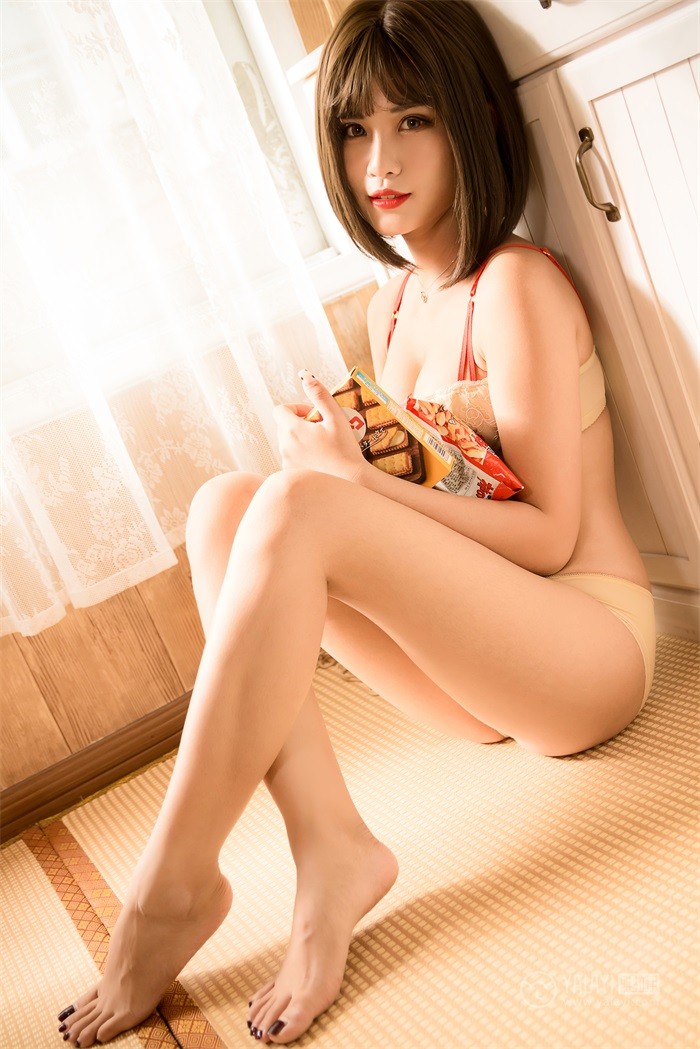 [YALAYI雅拉伊] 2019.01.28 No.177 草莓美眉 宝儿 [43P/369MB]插图2