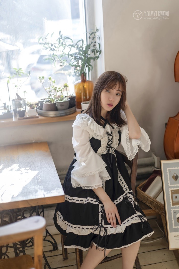 [YALAYI雅拉伊] 2019.03.20 No.219 半糖洛丽塔 刘开心 [44P/316MB]插图2