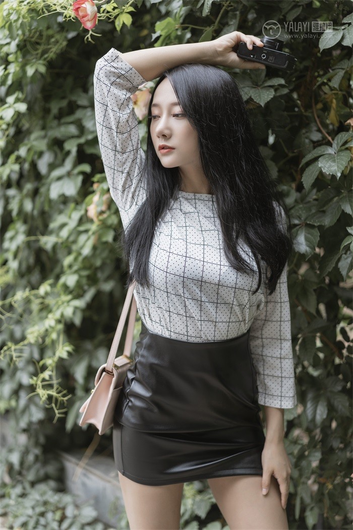 [YALAYI雅拉伊] 2019.06.28 No.322 何嘉颖《女白领的私生活第一季》[52+2P/324MB]插图2