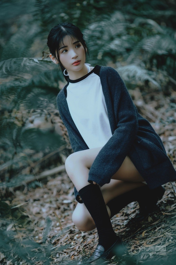 [YALAYI雅拉伊] 2019.02.12 No.183 深山漫步少女 阿惜 [49P/535MB]插图1