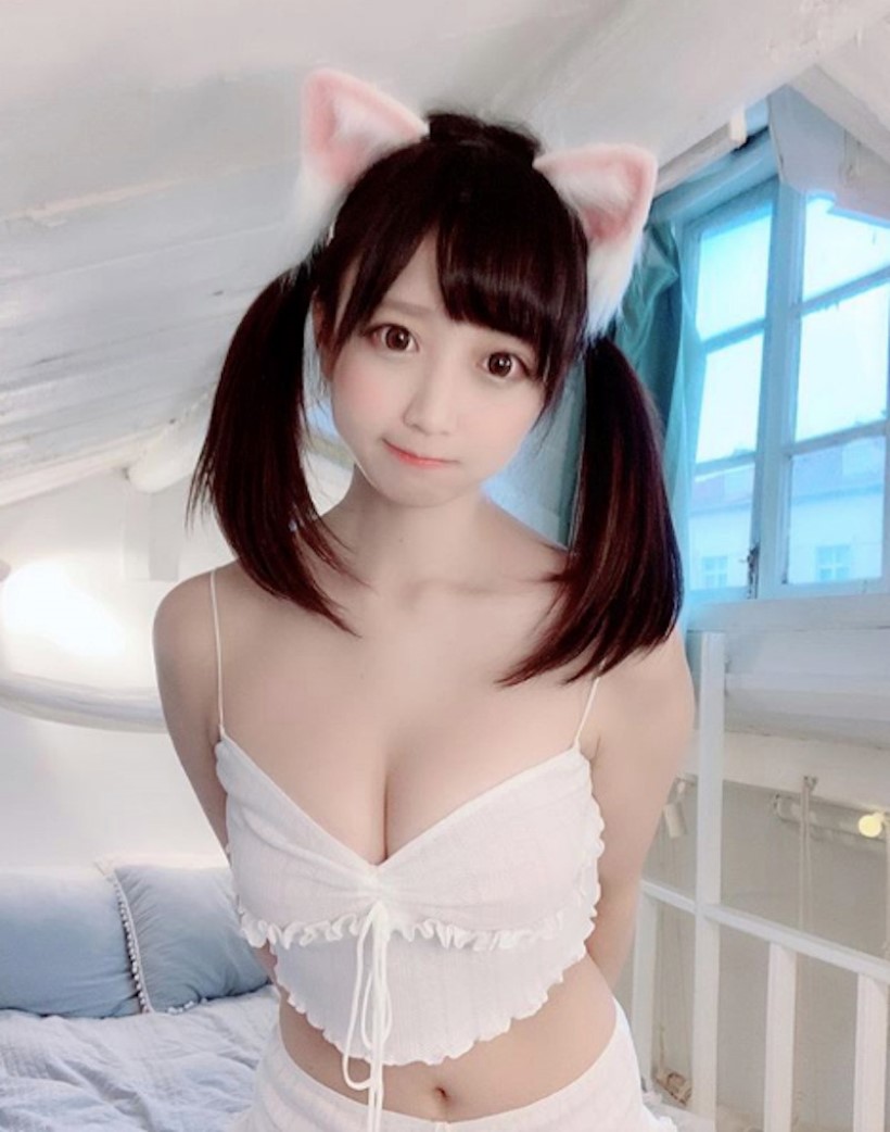 即将破百万关注!童颜美胸妹「Yami」甜度破表乳香四溢 还不快跟上这波~插图8 即将破百万关注!童颜美胸妹「Yami」甜度破表乳香四溢 还不快跟上这波~插图8