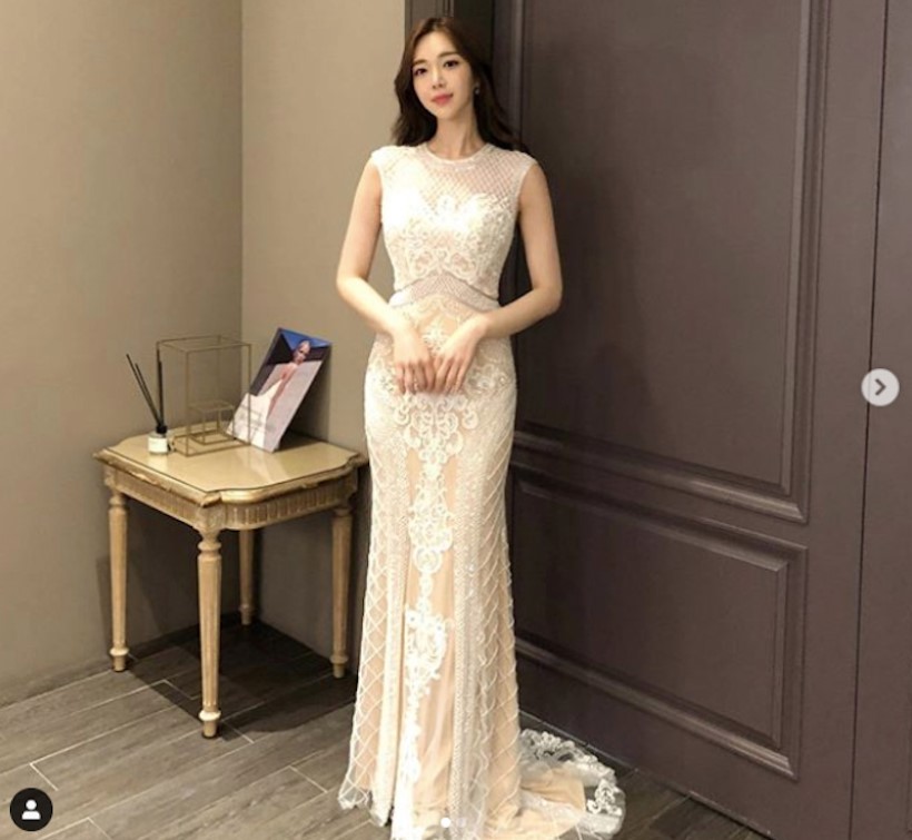 175CM高气质正妹「暗藏超凶身材」,穿彼基尼展现「火辣比例」!插图4 175CM高气质正妹「暗藏超凶身材」,穿彼基尼展现「火辣比例」!插图4