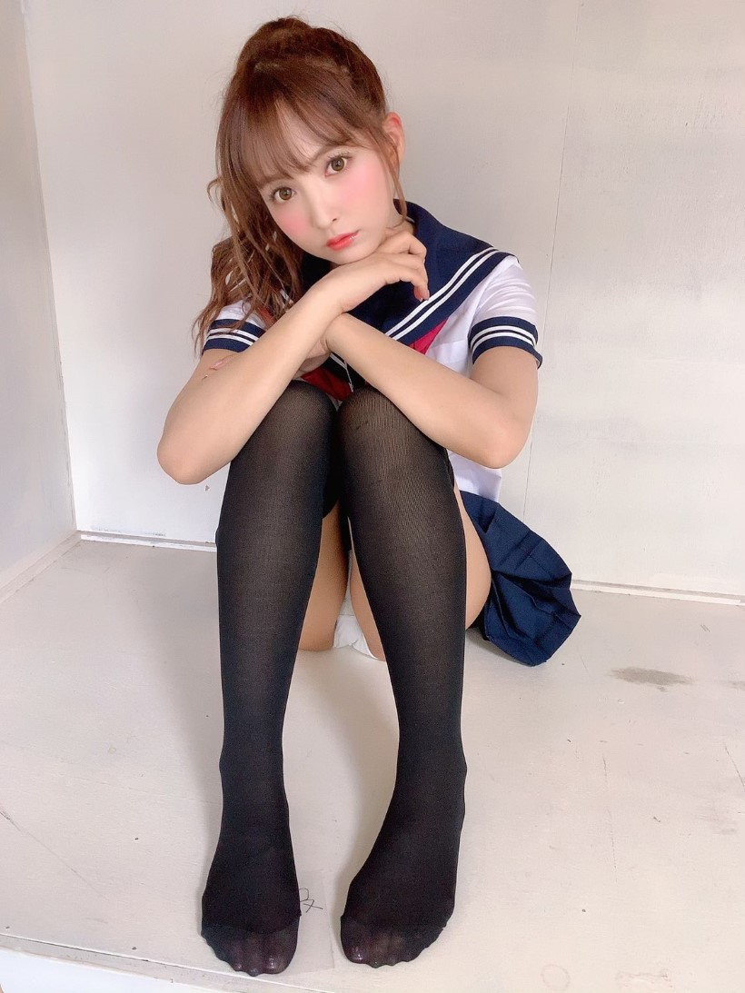 AWSL《三上悠亚的绝对领域攻击》11月新作推出至服搭配膝上袜让你引爆至服癖!插图4 AWSL《三上悠亚的绝对领域攻击》11月新作推出至服搭配膝上袜让你引爆至服癖!插图4