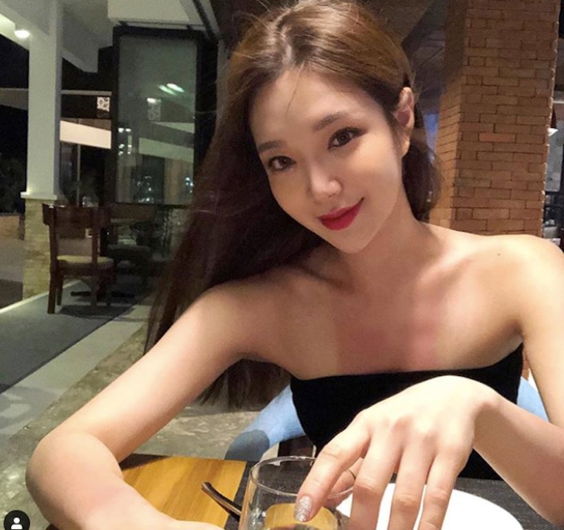 175CM高气质正妹「暗藏超凶身材」,穿彼基尼展现「火辣比例」!插图5 175CM高气质正妹「暗藏超凶身材」,穿彼基尼展现「火辣比例」!插图5