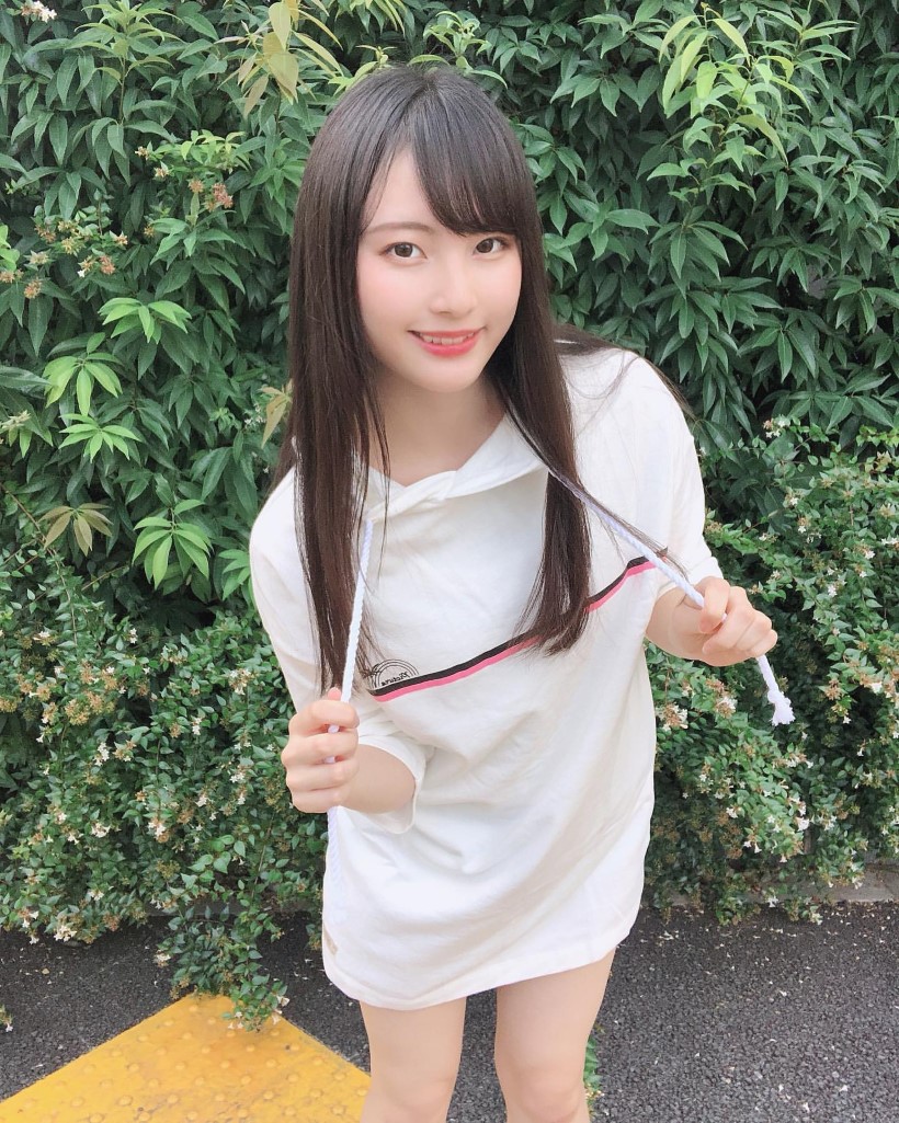 君の名は?19岁服饰店「嫩妹店员」超萌外表让人恋爱 想起初恋的美好插图3 君の名は?19岁服饰店「嫩妹店员」超萌外表让人恋爱 想起初恋的美好插图3