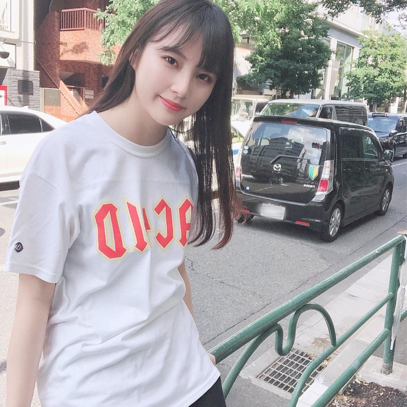 君の名は?19岁服饰店「嫩妹店员」超萌外表让人恋爱 想起初恋的美好插图4 君の名は?19岁服饰店「嫩妹店员」超萌外表让人恋爱 想起初恋的美好插图4