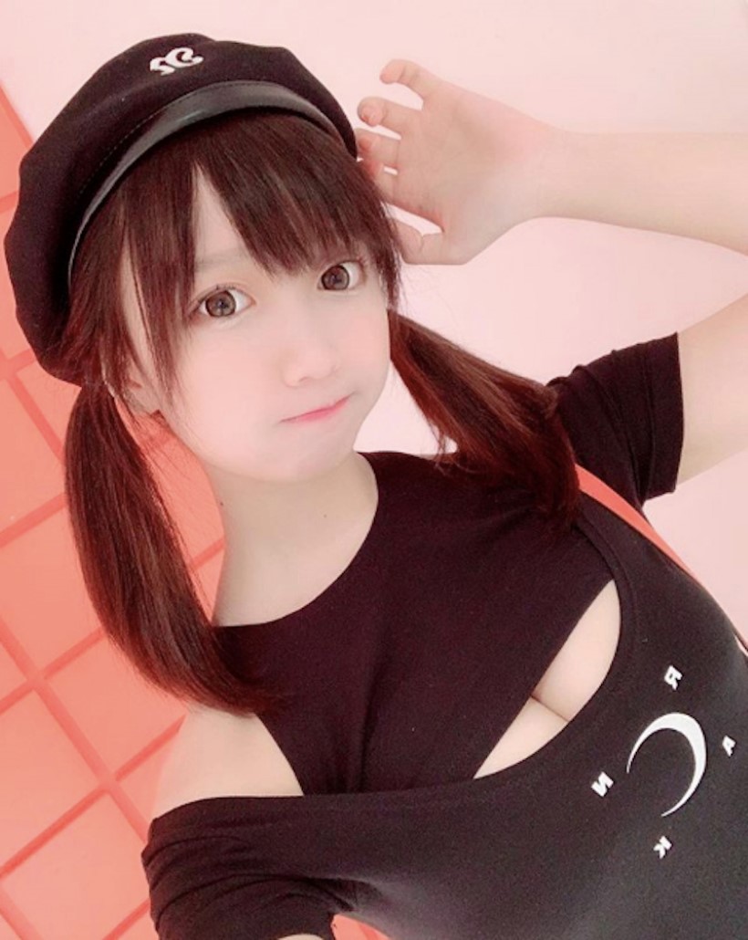 即将破百万关注!童颜美胸妹「Yami」甜度破表乳香四溢 还不快跟上这波~插图4 即将破百万关注!童颜美胸妹「Yami」甜度破表乳香四溢 还不快跟上这波~插图4