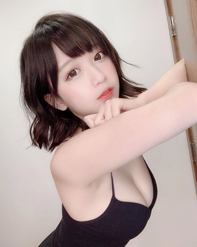 即将破百万关注!童颜美胸妹「Yami」甜度破表乳香四溢 还不快跟上这波~插图19 即将破百万关注!童颜美胸妹「Yami」甜度破表乳香四溢 还不快跟上这波~插图19