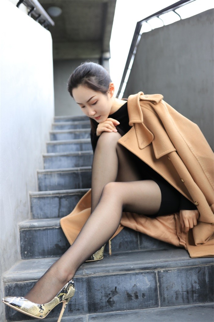 丝慕写真 第019期 模特：伊主管《和你有个秘密-丝密》[52P/71.2MB]插图1