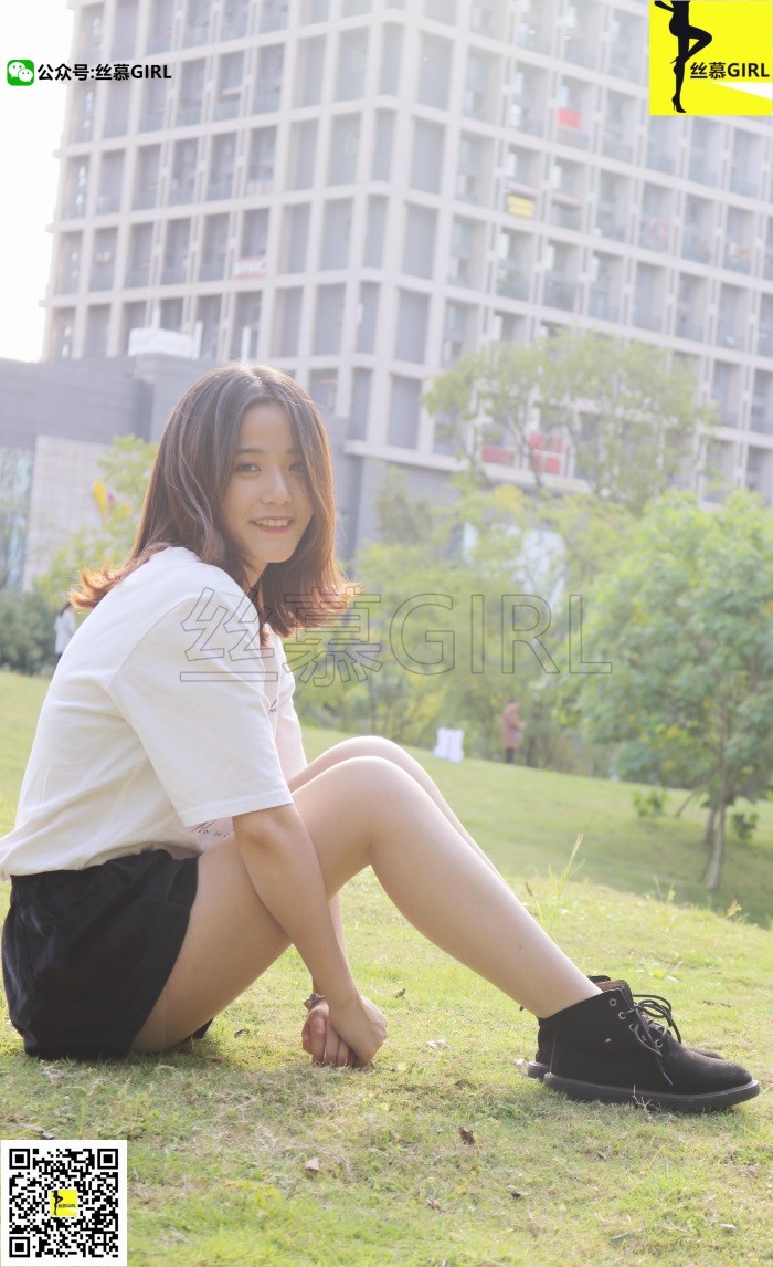 丝慕写真 第014期 模特：四月《黑天鹅与白天鹅》[88P/169MB]插图1