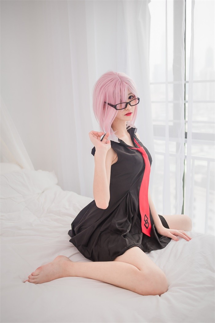 微博红人动漫Coser@南桃Momoko 玛修至服 [29P/34.3MB]插图3