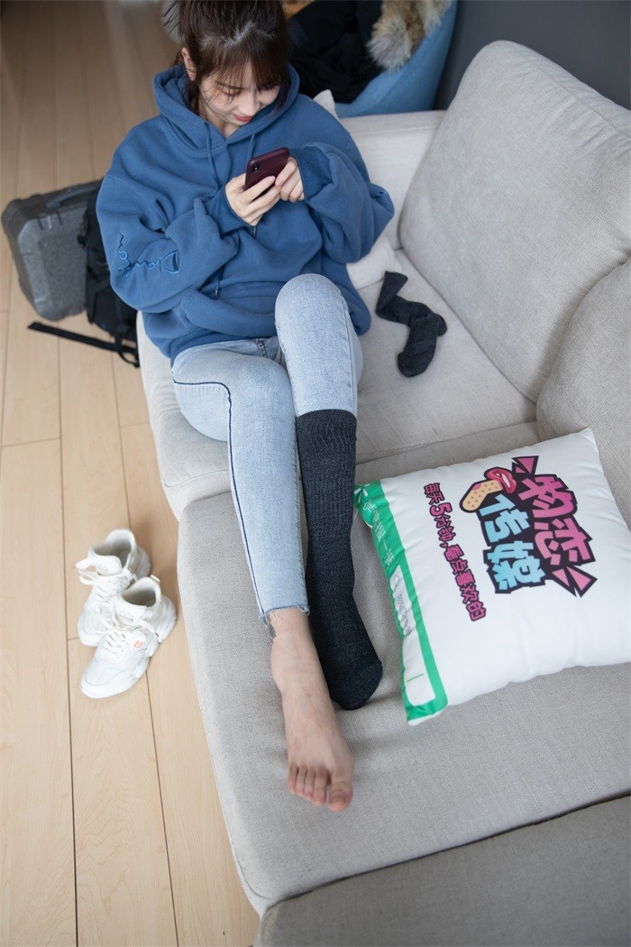 勿恋传媒 No.098 米莱-俏皮可爱长筒袜 [177P/1V/2.34GB]插图1