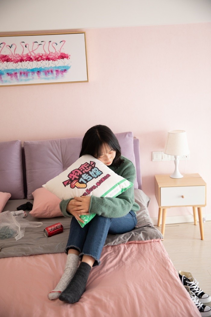 勿恋传媒 No.093 落落-喂，放学以后学校对面奶茶店等你 [180P/1V/2.36GB]插图1