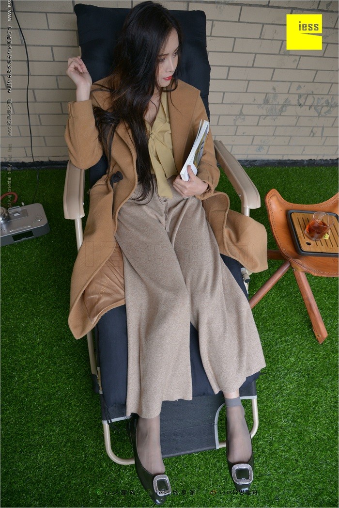 [IESS异思趣向] 2018.04.15 丝族便当218：《小羽、船袜、短丝和平底鞋》精简版 [99P/114MB]插图1