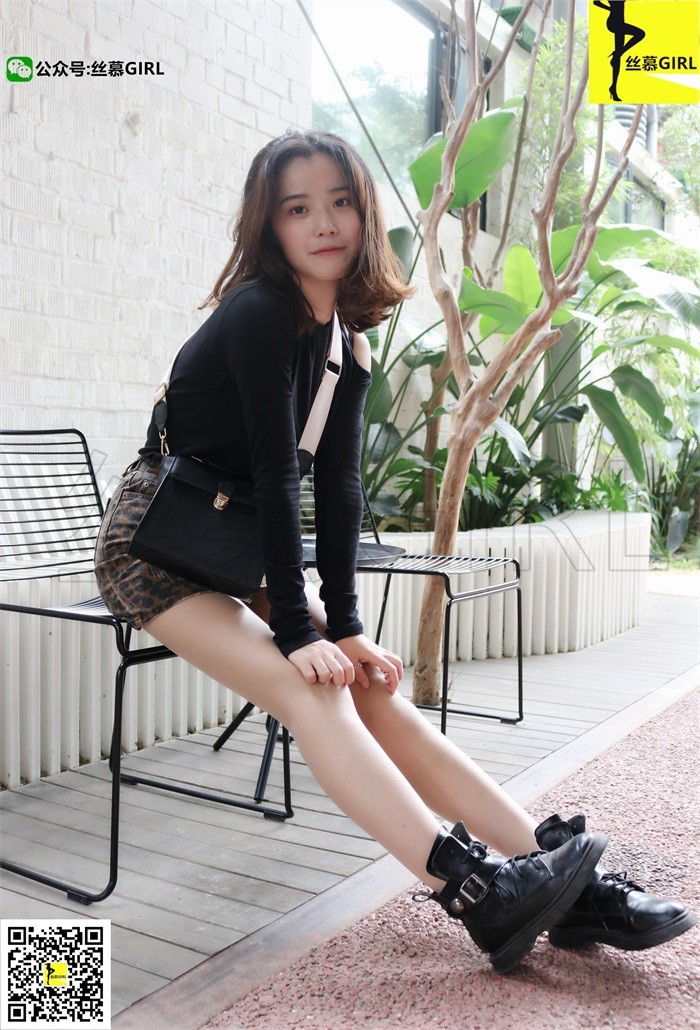 丝慕写真 第011期 模特：四月《元气少女四月》[71P/134MB]插图2