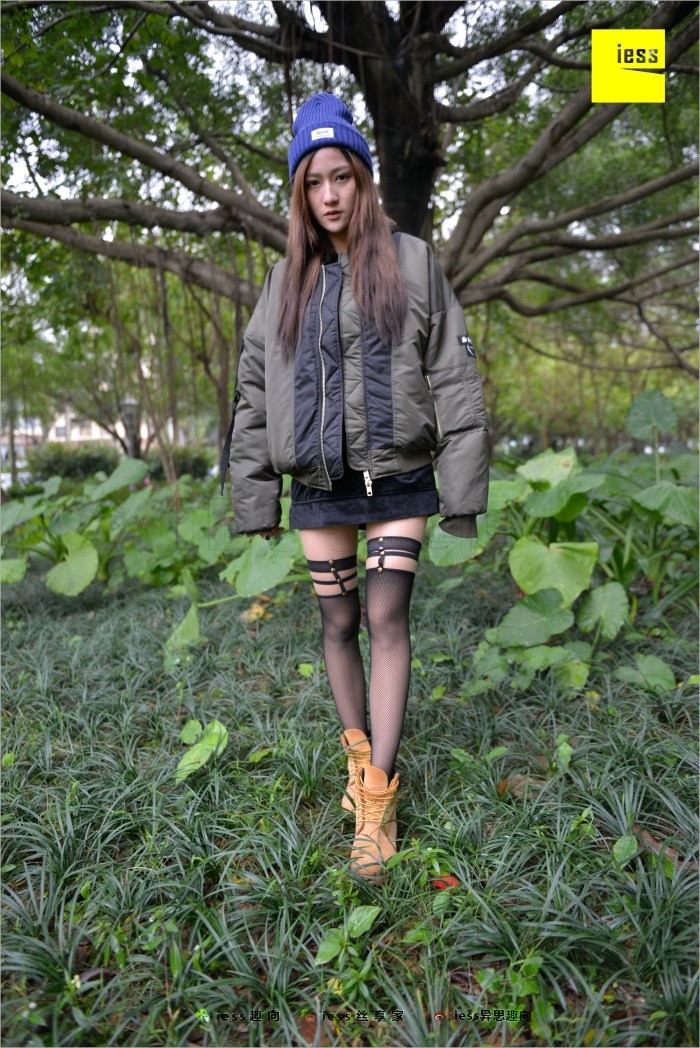 [IESS异思趣向] 2018.05.21 丝族便当233：《误入歧途的网眼袜》潇潇 [89P/150MB]插图2
