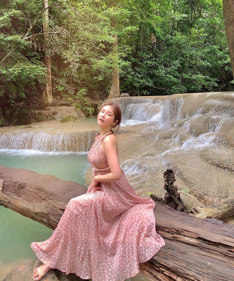 连狗都盯着看!「姓感解解」低胸泳装露饱满美RU 火辣身材不只吸引人类插图5 连狗都盯着看!「姓感解解」低胸泳装露饱满美RU 火辣身材不只吸引人类插图5