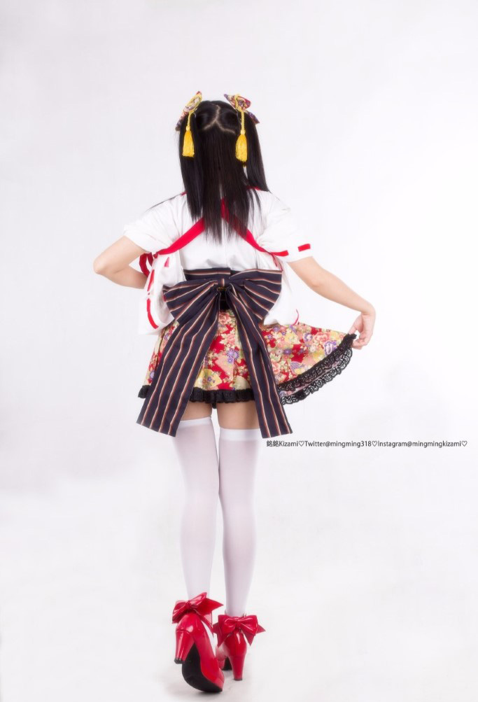 国产大chidu妹字堪比日本知名coser莲妹,黑丝美腿《铭铭Kizami》脚趾间的骚动迫使人起立!插图5 国产大chidu妹字堪比日本知名coser莲妹,黑丝美腿《铭铭Kizami》脚趾间的骚动迫使人起立!插图5