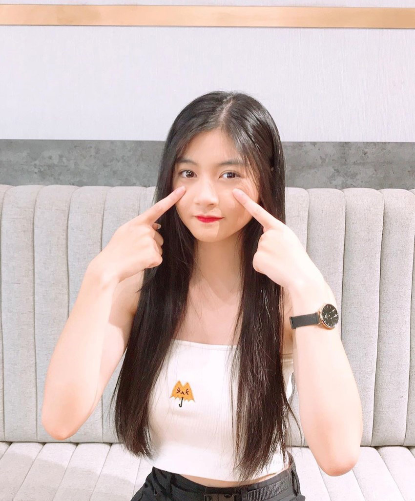 清新脱俗!越南正妹迷人甜笑+水汪大眼 让人想恋爱插图3 清新脱俗!越南正妹迷人甜笑+水汪大眼 让人想恋爱插图3