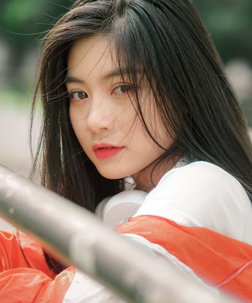 清新脱俗!越南正妹迷人甜笑+水汪大眼 让人想恋爱插图 清新脱俗!越南正妹迷人甜笑+水汪大眼 让人想恋爱插图