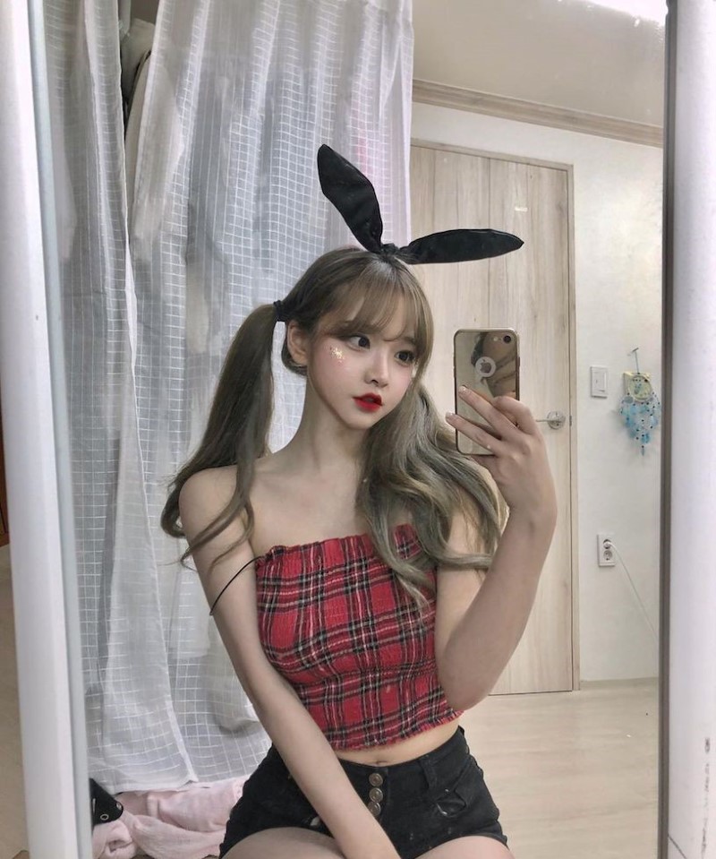 可爱童颜妹「邪恶酥胸」嘟嘴自拍「美RU呼之欲出」~插图5 可爱童颜妹「邪恶酥胸」嘟嘴自拍「美RU呼之欲出」~插图5